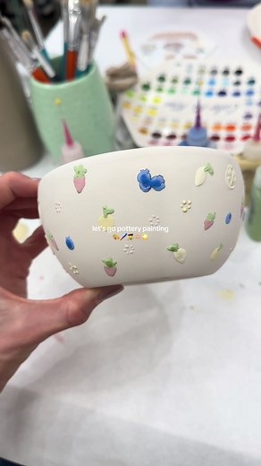 Pottery Painting Ideas for Fun Family Nights