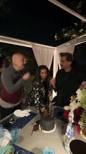 #anilkapoor celebrates his #birthday with wife #sunitakapoor and #anupamkher #shorts