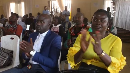 📖🖊️🤝Le CMPJ de Référence de Yaoundé et GOSHEN CONSULTING & SERVICES sont désormais partenaire. Les jeunes détenteurs de la Carte Jeune Biométrique peuvent désormais solliciter Goshen Optique Médicale pour tout services ophtalmologiques et optiques à coûts préférentiels.💳 La signature de la convention de partenariat a eu lieu vendredi dernier au Centre Multifonctionnel de Promotion des Jeunes## de Référence de Madagascar. | CMPJ-Réf Yaoundé