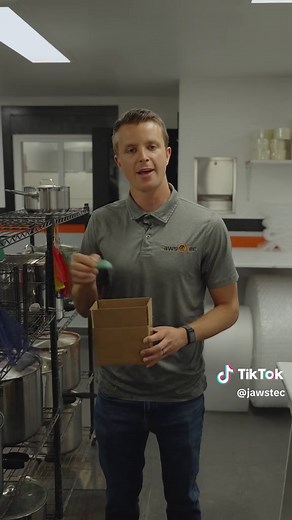 Quick look at how our 3D Printers work ‼️ Both SLS and MJF 3D printers use the same process! Powder goes in and parts come out! #3dprintingideas #3dprintingtechnology #3dprintingindustry #3dprinters #3dprintinglife