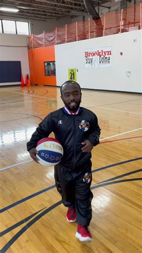 Hot Shot has bounce 🤫 | Harlem Globetrotters