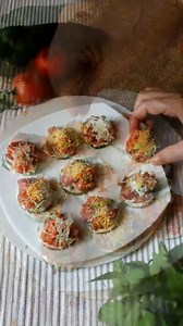 1.4K views | A quick and healthy snack: Enjoy crisp cucumber slices paired with fresh, natural foods like cherry tomatoes and hummus. Perfect for a refreshing and nutritious bite! 勒✨ #HealthySnack #NaturalFoods #CucumberDelight #FreshAndSimple #NutritiousBites #QuickEats | Yoga Mindfulness | Facebook