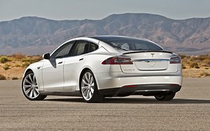 Tesla Model S, video of its production process