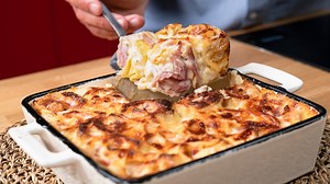 59K views · 1.1K reactions | ROSETTE AL FORNO CON FONTINA E PROSCIUTTO Il Maestro si è svegliato romantico e ha preparato per tutti un incredibile mazzo di rosette modenesi con prosciutto e fontina. 襤 Il loro gusto? Provatele e godete con noi, sono semplicissime e per farle ci vuole giusto un pizzico di energia. Noi usiamo quella NeN, che è 100% green e fa bene all'ambiente e al portafogli!  Ricetta completa: https://bit.ly/3OeK4H5 | Chef in Camicia | Facebook