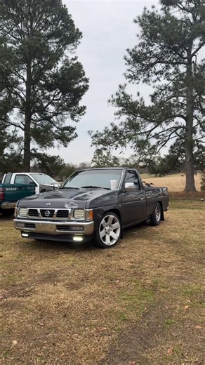 Nissan D21 Mini Truck Accessories Guide