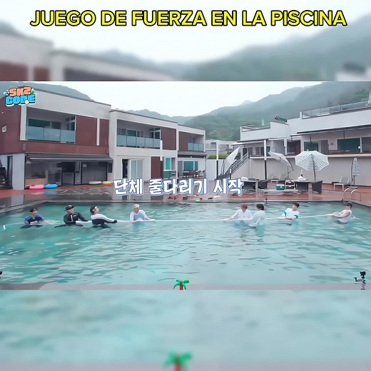 Stray Kids Disfrutando en la Piscina: ¡Diversión Asegurada!