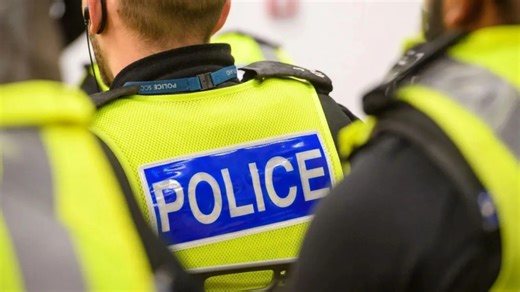 Crossbow fired in shock 'targeted' attack in Glasgow as cops hunt gang of youths