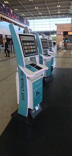Self- check in Berlin airport