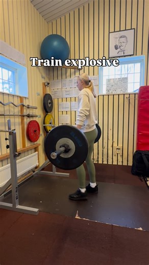 NORA LINDAHL on Instagram: "Why train explosive 1. Speed = force × time Explosiveness is the ability to produce high force very quickly. • Ground contact in sprinting is 0.08–0.12 seconds • If you can’t produce force fast, strength alone won’t help 👉 Explosive training improves rate of force development (RFD), which is critical for speed. 2. Faster acceleration The first 10–30 m depend heavily on explosiveness. • Strong + explosive = faster push-off • Better horizontal force = quicker starts Th