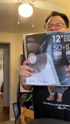 Exploring the World of Vinyl Records