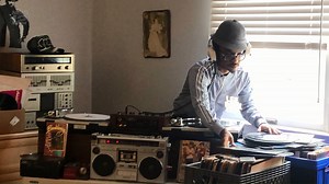 This NYC DJ keeps 1980's hip-hop records spinning. http://bronx.news12.com/story/39155042/dj-lee-rock-keeps-the-1980s-alive | News 12 The Bronx