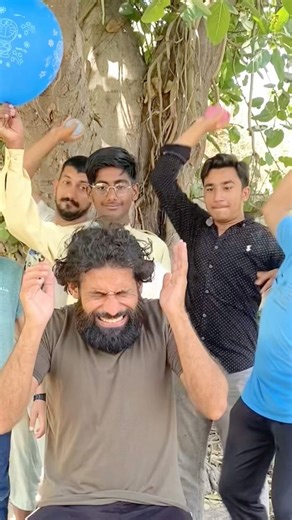 Water Balloon pop Prank 😂 #romichallenge #balloon #funnychallenge #games #funnygame