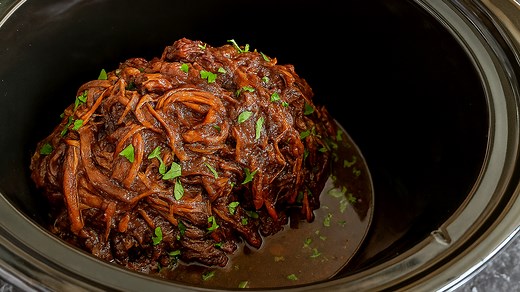 How to Make Tender Beef Brisket in the Slow Cooker