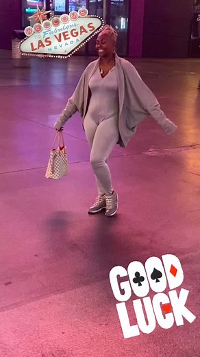 Las Vegas Magic Brandy and Monica #lasvegas | Yashica Stimage