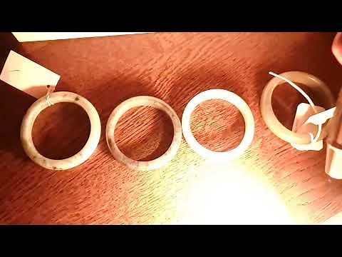 checking the grade of jade using UV light