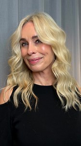 Reklame 💝 KONKURRENCE I samarbejde med @nordichairconcept i Hellerup kan du nu vinde en personlig hårstyling-session inkl. reflekser eller hårfarvning hos dygtige @nicklashebo_nhc 💇‍♀️✨ Nicklas farver og styler dit hår præcis som du har drømt om - og du får samtidig en masse brugbare tips med hjem, så du også kan skabe looket selv. 🥰✨ Forvar deltage i konskytrencen skal du: 1. Like opslaget 2. Følge @nordichairconcept og @nicklashebo_nhc 3. Skriv hvad du drømmer om at få gjort ved dit hår. Je