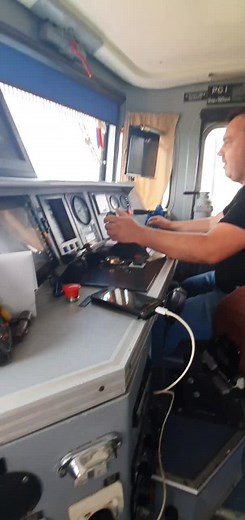 Operating a Train: Dashboard Controls Demonstration