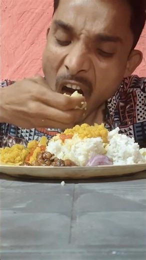 Chicken Rice//munna eating