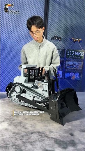 1/14 Metal Hydraulic RC Bulldozer DXR2 Does Push-Ups - Shows Off Crazy Tricks! #rc #rcmodel