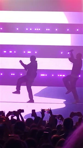 Big Time Rush sings 'Windows Down LIVE in Paris | 11 June 2024 #bigtimerush #btr #paris #concert