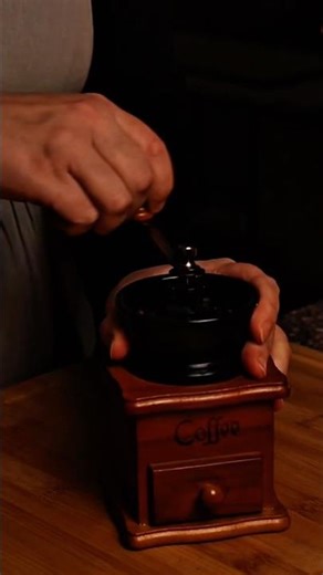 Kitchen sounds with ☔️⛈️🕯️ #kitchen #kitchensounds #kitchenasmr #cookingasmr #coffee #coffeetime