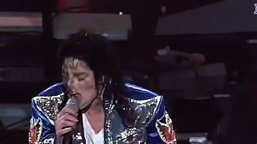 迈克尔杰克逊河南演出《杰克逊拱地》