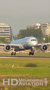 🇨🇦✈️ Air Canada Boeing 787 Landing at Vancouver Airport 🛬 Follow for more aviation content from around the globe 🌏 | HD Melbourne Aviation