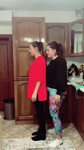 Quick and Energetic Running Trend with Marina Larsen and Ivanisevic