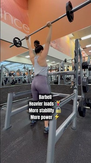 ‼️ They Look the Same… But They FEEL Different 🤯😳 (Barbell vs Dumbbell)