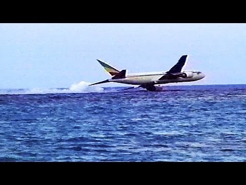 Hijacked Plane Disaster - Water Crash Landing
