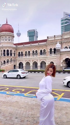 쿠알라룸푸르에서 DJ 소다와 함께하는 즐거운 순간