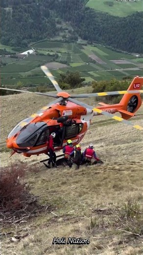 Pelikan 3 Mountain Rescue Helicopter Performs Incredible Alps Rescue