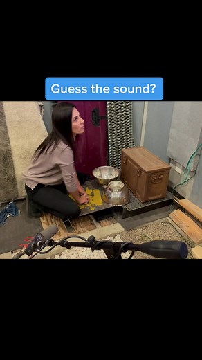 #reelfoleysound #foley #foleyartist #foleypartner #sound #audio #fyp #asmr #guessthesound #womeninsound #animation #creative #wb #bts #postprod #job