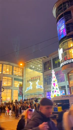 Must Visit places ❤️ #londonhotspots #visitlondon #ExploreUK #uk #london #LondonLife | ExploringUk