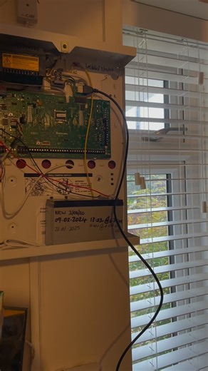 🔐 Intruder Alarm Takeover Completed 🔐 Today we carried out a full takeover of a wireless intruder alarm system, replacing all batteries throughout the system to ensure it’s operating reliably and as intended. Regular battery changes are essential with wireless alarms to prevent faults, false activations, or unexpected system failure. If you’ve inherited an alarm system, taken over a property, or simply want to make sure your system is properly maintained, this is exactly the type of work we sp