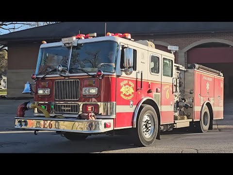 Elgin Fire Dept. Engine 6 Responding