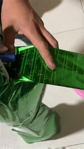 The stage of coating a cardboard box using plastic is carried out evenly and correctly.#automobile