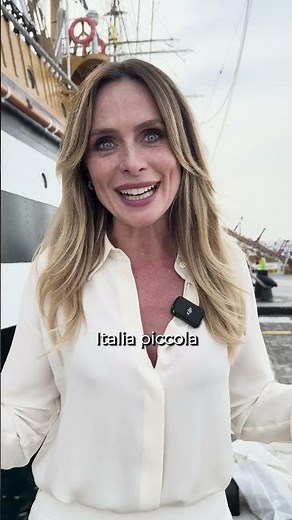 Serena Autieri, la voce che racconta il Villaggio Italia ad Abu Dhabi