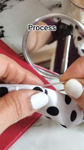 Let's make scrunchies #diy #tutorial #process #create #makescrunchies #learn