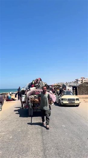 The Sameer Project on Instagram: "There’s no space, there are not enough tents, transport costs are high, vans and buses are stuck on the street from North to South taking up to 15 hours to arrive to the South. Chaos is an understatement. The military occupation is bombing indiscriminately in the North killing hundreds and forcing hundreds of thousands to go South through one street only! The Sameer Project is providing food, water, transport, tents and more to those displaced but our biggest ob