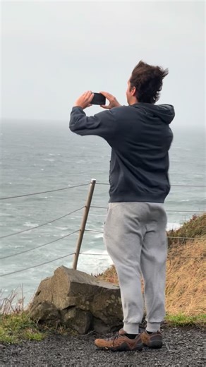 7.7K reactions · 800 shares | Ecola State Park as the windstorm is starting to ramp up on the Oregon Coast. Live-streaming soon. | Washington Weather Chasers | Facebook