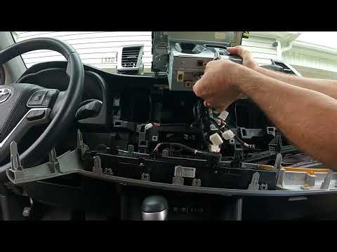 How to Upgrade Toyota Highlander 2014–2019 Radio | Easy Install + Features