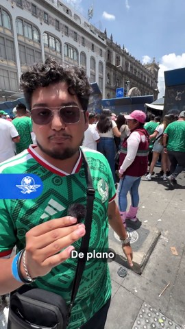 Caos, aglomeración y desorganización. Así vivieron los asistentes la entrada al Fan Fest instalado en la plancha del Zócalo de la CDMX #FanFest #WorldCup #Mundial2026 #Zócalo #CDMX