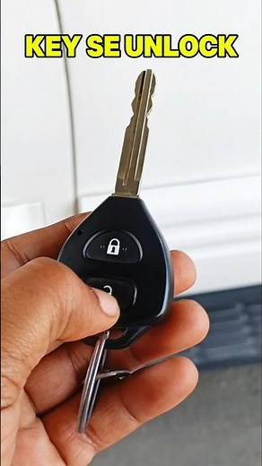 #shots #video #cars Toyota fortuner automatic car key se unlock kaise karte h video dekhe #toyota#yt