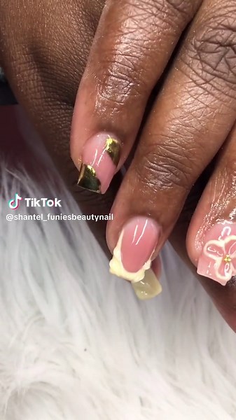 shantel_funie’s beauty nails on TikTok