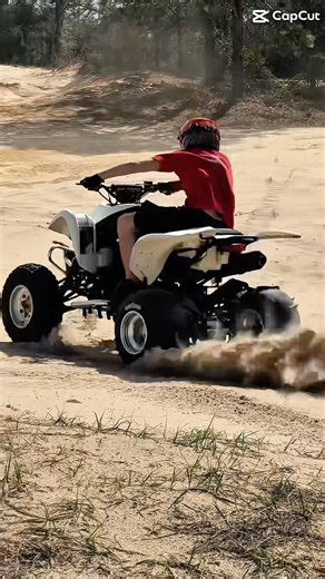 Riding the LTZ 400’s #atv #4wheeler #viral #quads #offroad #fyp