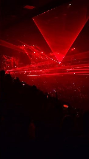 The Prodigy - smack my b*tch up - Ovo Wembley arena