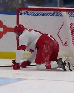 The Buffalo Sabres had one goal on zero shots in the 3rd period vs. Canes 😂 (🎥: NHL on TNT) | TSN