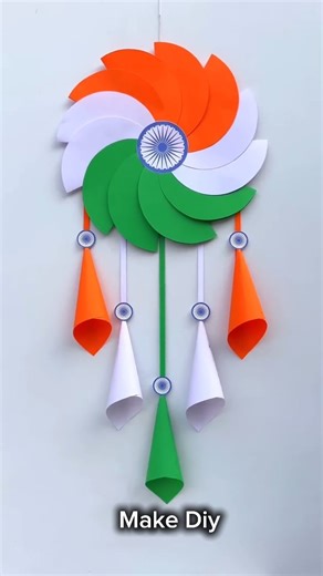 Kusum Verma | Paper Circle Se Tiranga Wall Hanging 🇮🇳 | Independence Day Decoration Idea | Easy Paper Craft #shortsvideo Sirf paper circles se itna... | Instagram