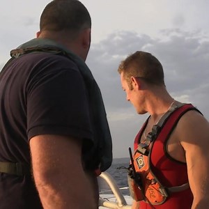 Panne moteur voie d'eau = bateau coulé !! 🚤 | Urgences